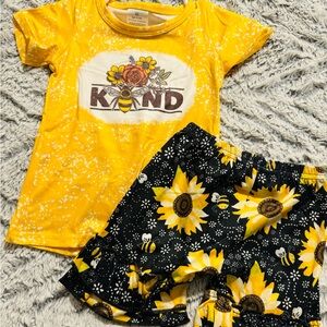 Kids “bee kind” short set! BRAND NEW!